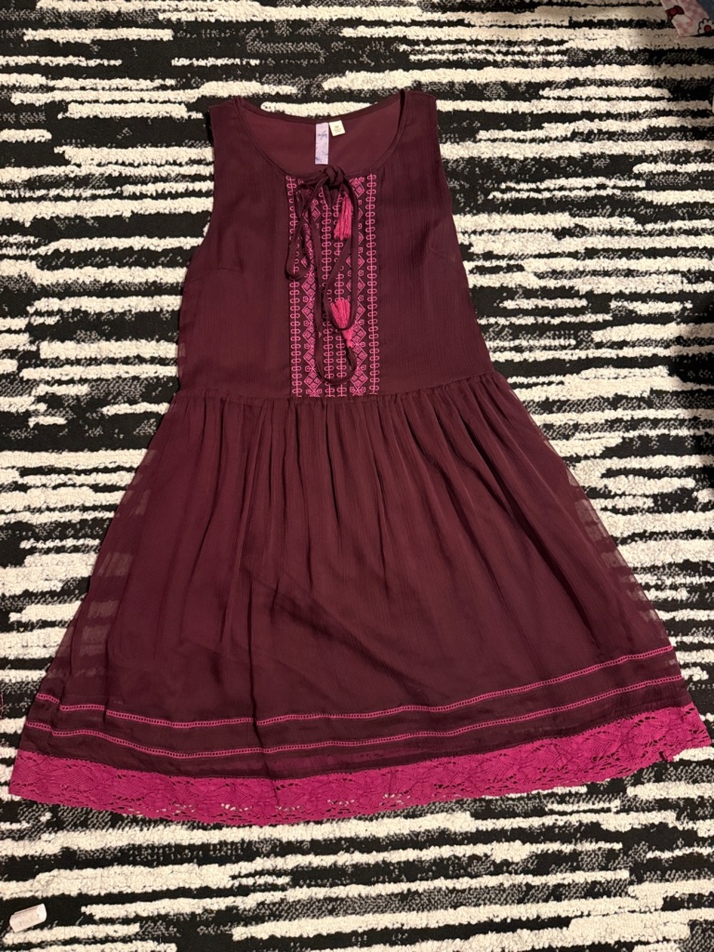 Sleeveless Burgundy Mini Dress with Pink Embroidered Trim